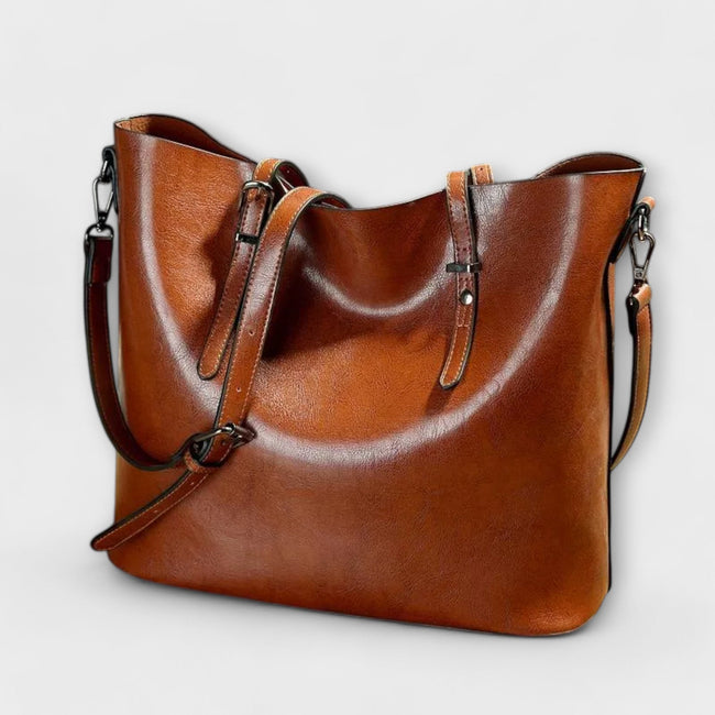 CASA - Vintage Shoulder Bag Hover Image