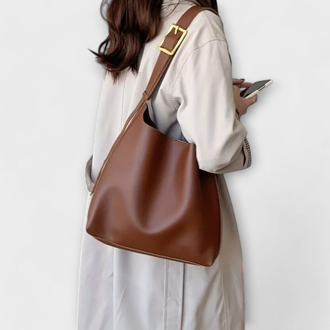 CASA – Elegant leather shoulder bag Main Image