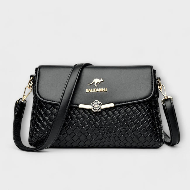 CASA - Luxurious Shoulder Bag with Versatility and Style Hover Image